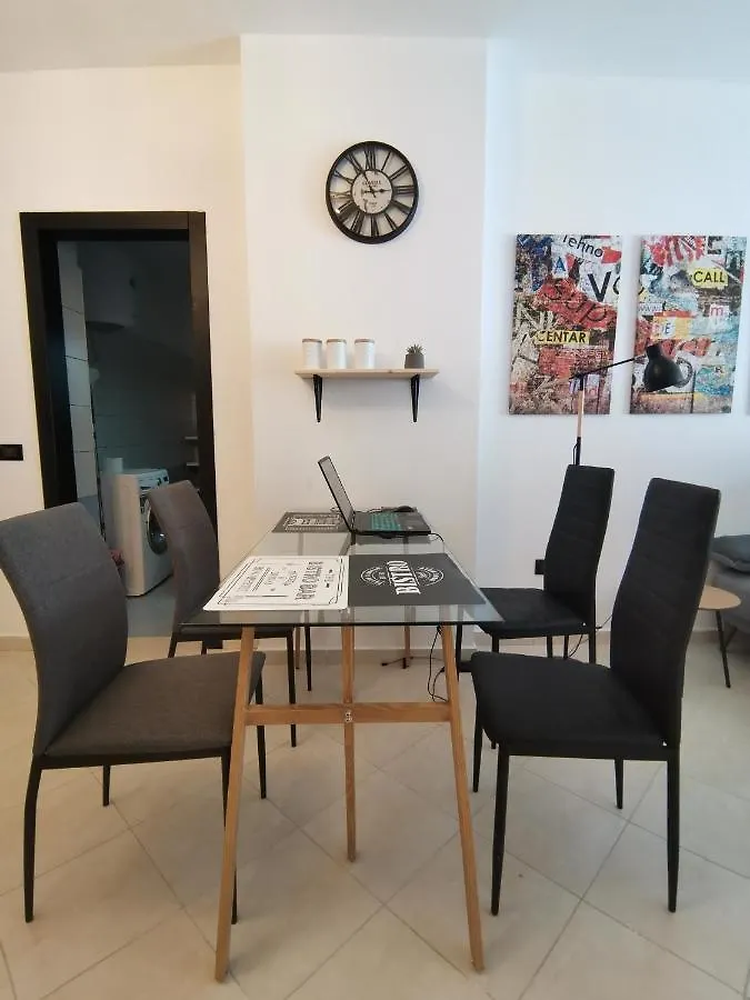 Art Apartment Clever Durres