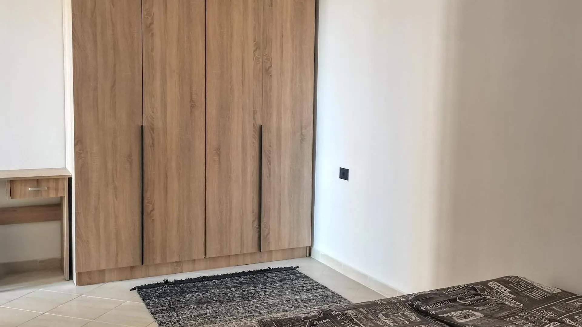 Art Apartment Clever Durres